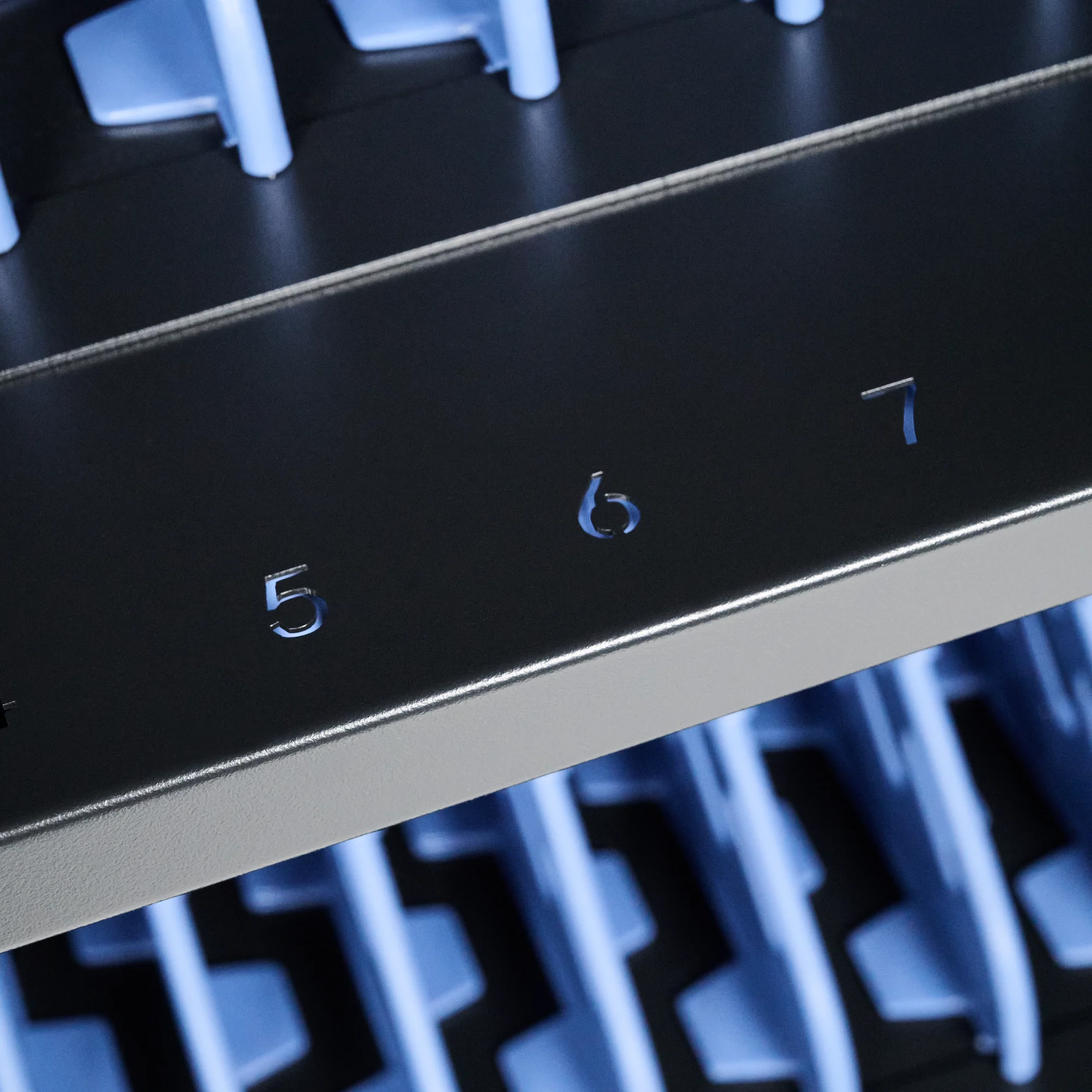 Numbered Device Bays
